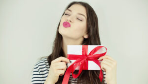 Using Bonus Schemes to Motivate Agents