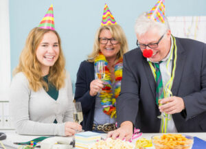 Reward Everyone for Great Customer Service