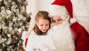 Are You Dreaming of a Social Christmas?