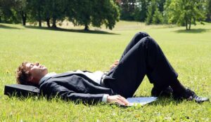 5 Reasons to Automate Holiday Approval