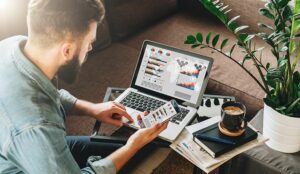 How Do Analytics Make Learning More Effective?