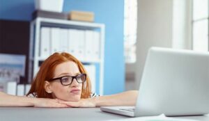 Is On-Screen Clutter Getting in the Way of Good Customer Service?