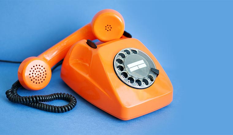 A picture of an old telephone