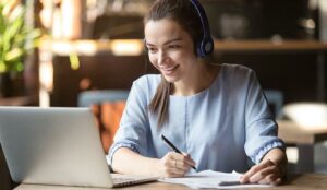 The Ultimate Guide to Online Learning Courses for Customer Service