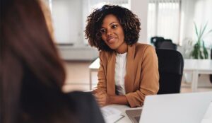 25 Performance Review Phrases for Customer Service