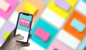 Contact Centres Turn to Live Chat Customer Service