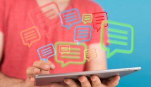 How to Write Good Customer Support Live Chat Scripts – With Examples