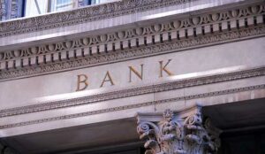 NICE Nexidia Analytics Helps Universal Bank