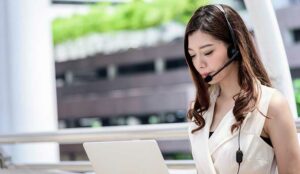 Remote Call Center Challenges and How to Overcome Them