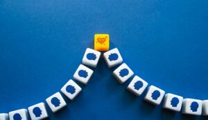 The Difference Between a CEM Platform and a CRM Platform