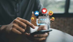 How to Implement Social Media Customer Service Successfully