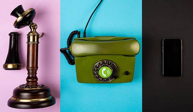 Phone evolution image with the oldest phone on the left and the newest smartphone on the right